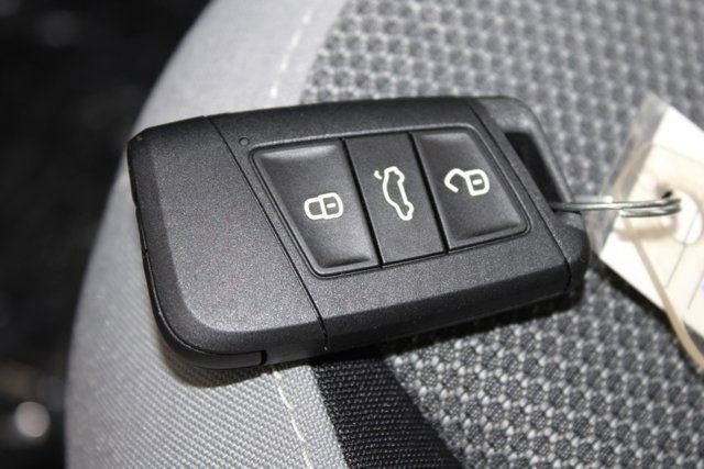 Used 2024 Volkswagen Taos S image 33