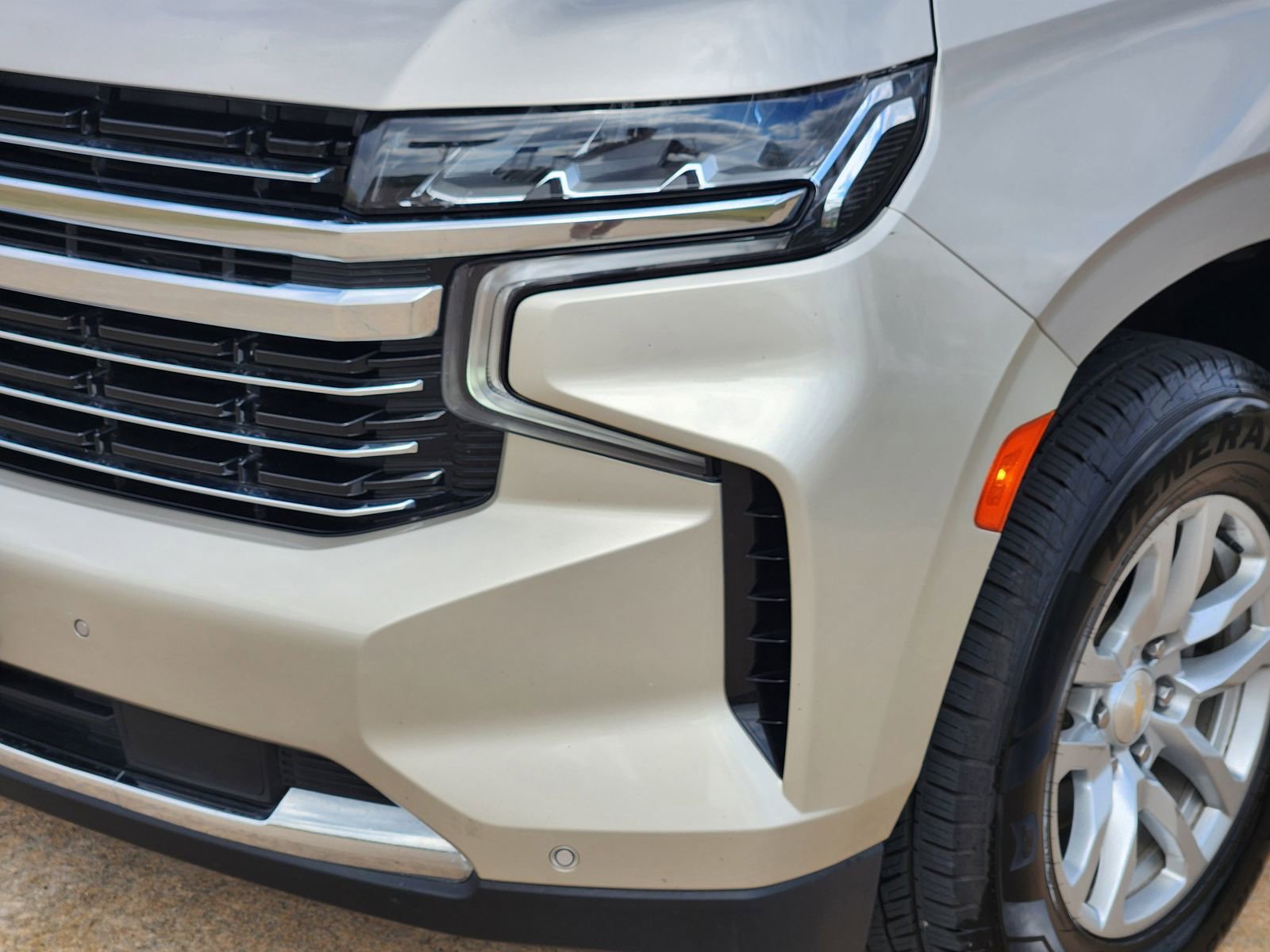 Used 2023 Chevrolet Tahoe LT image 9