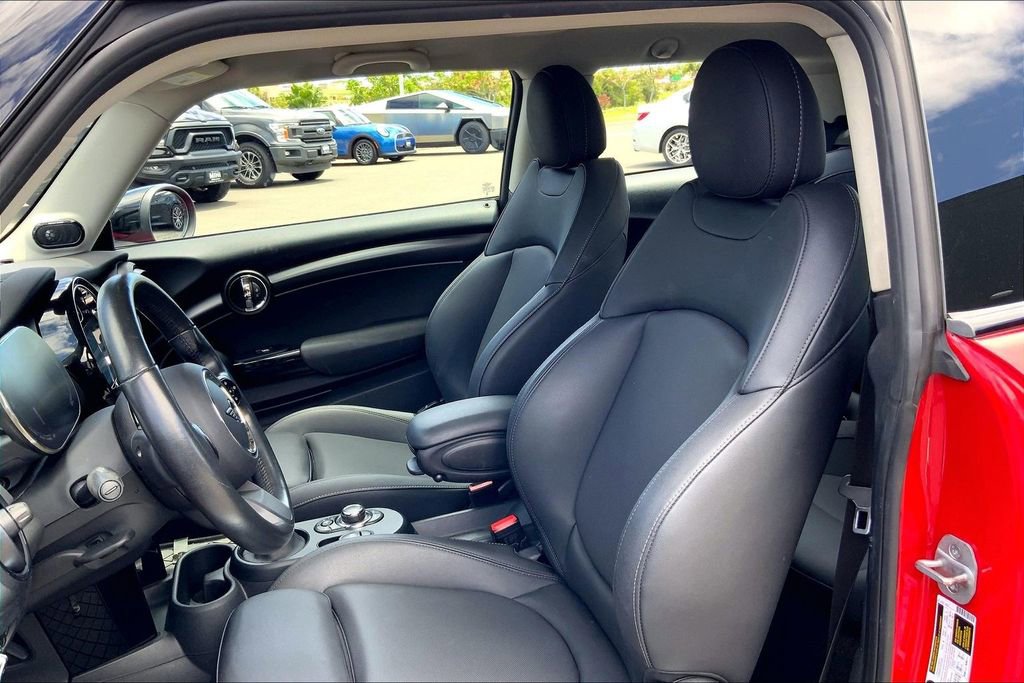 Certified 2024 MINI Cooper SE FWD image 23