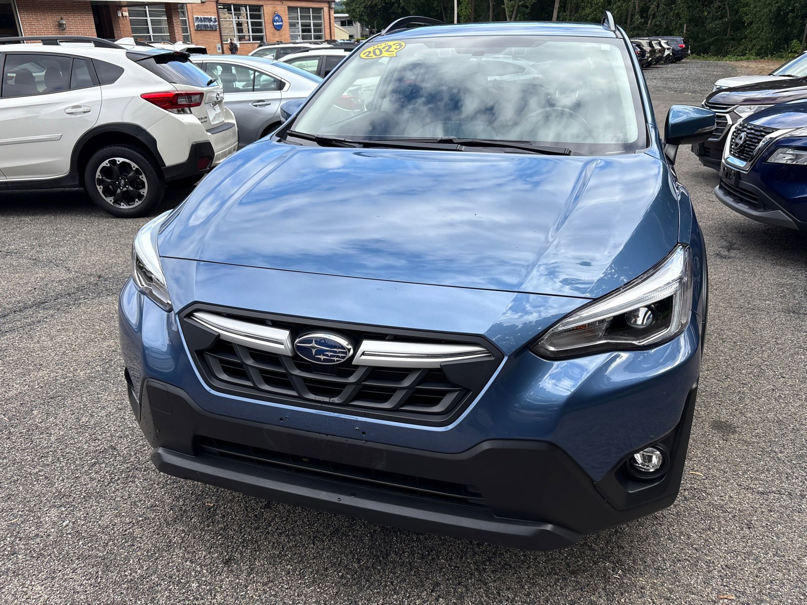 Used 2023 Subaru Crosstrek 2.5i Limited AWD/4WD image 2