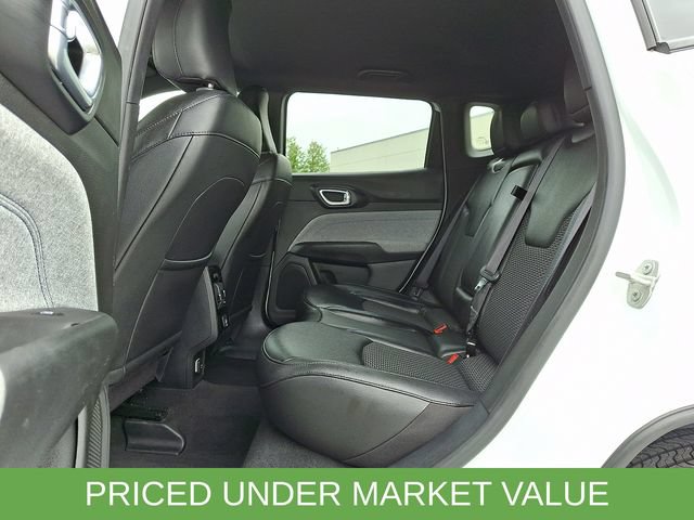 Used 2024 Jeep Compass Latitude AWD/4WD image 13