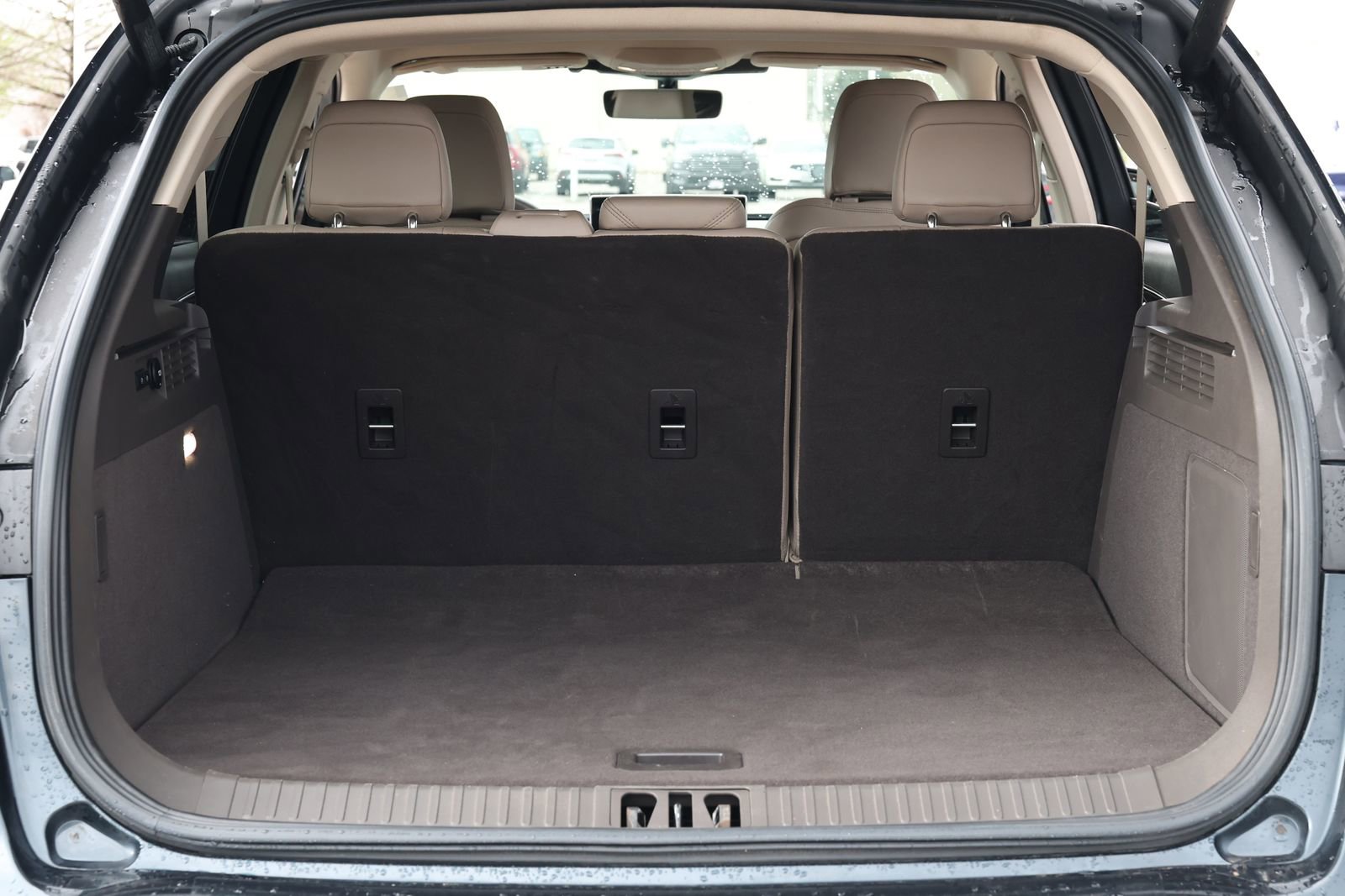 Used 2023 Lincoln Nautilus FWD w/ Premium Package image 34