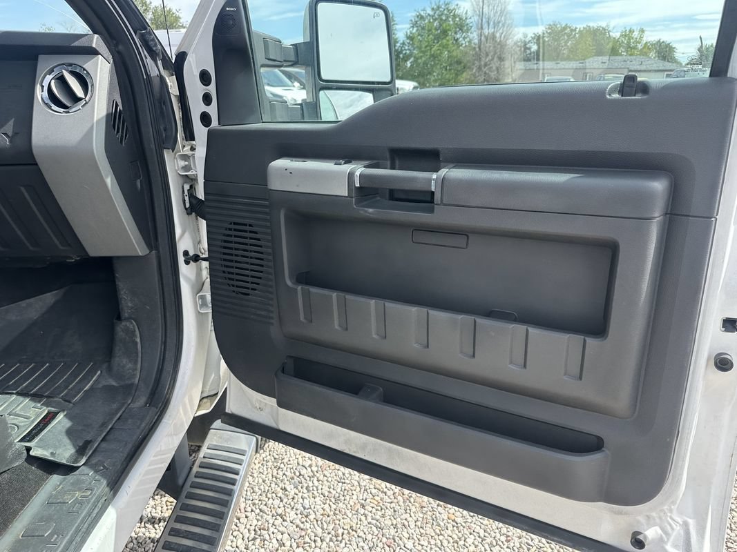 Used 2014 Ford F350 Lariat w/ Chrome Package AWD/4WD image 14