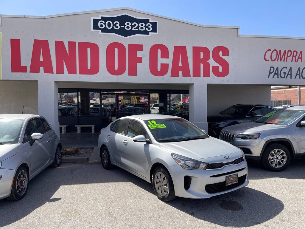 Used 2019 Kia Rio LX image 2