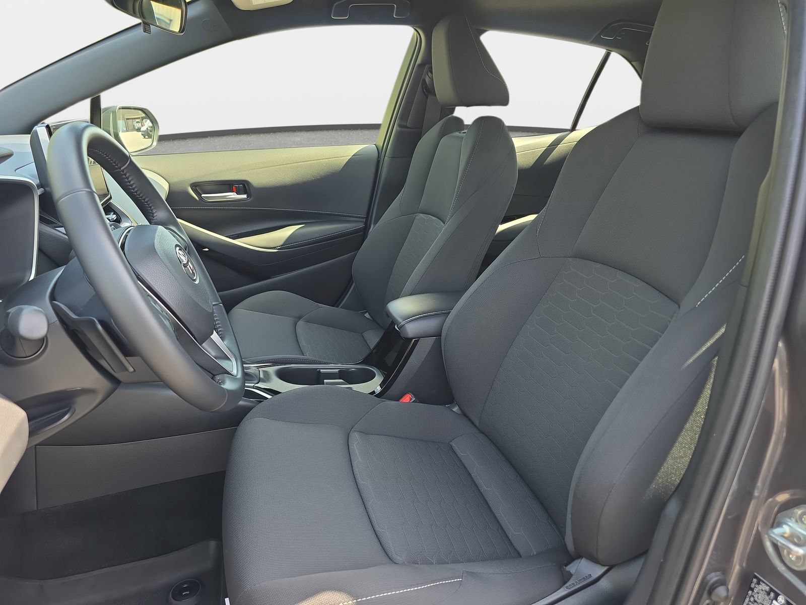 Used 2026 Toyota Corolla SE FWD image 14