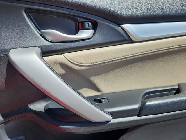 Used 2017 Honda Civic Touring image 13