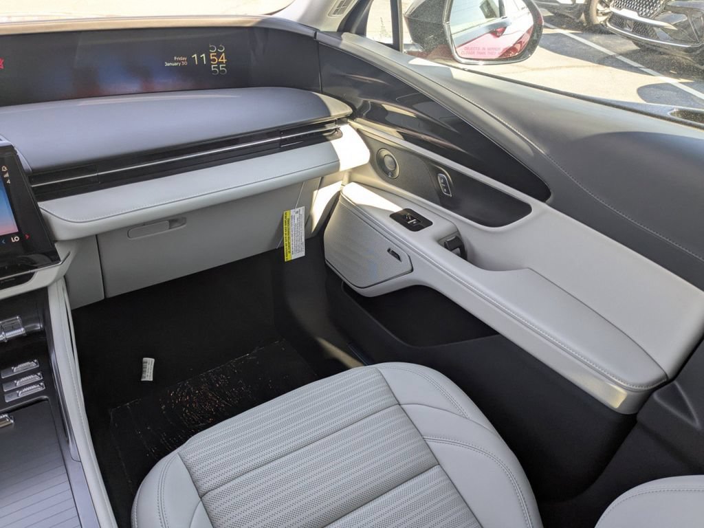 New 2026 Lincoln Nautilus Reserve w/ Jet Appearance Package AWD/4WD image 17