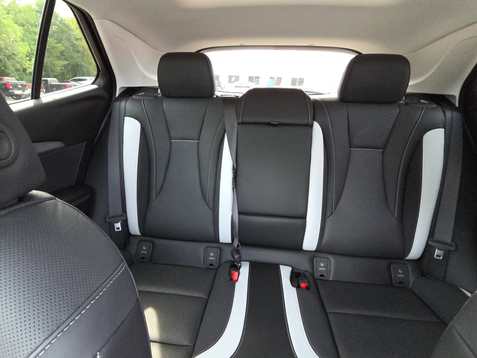 Used 2024 Buick Envision Sport Touring AWD/4WD image 25