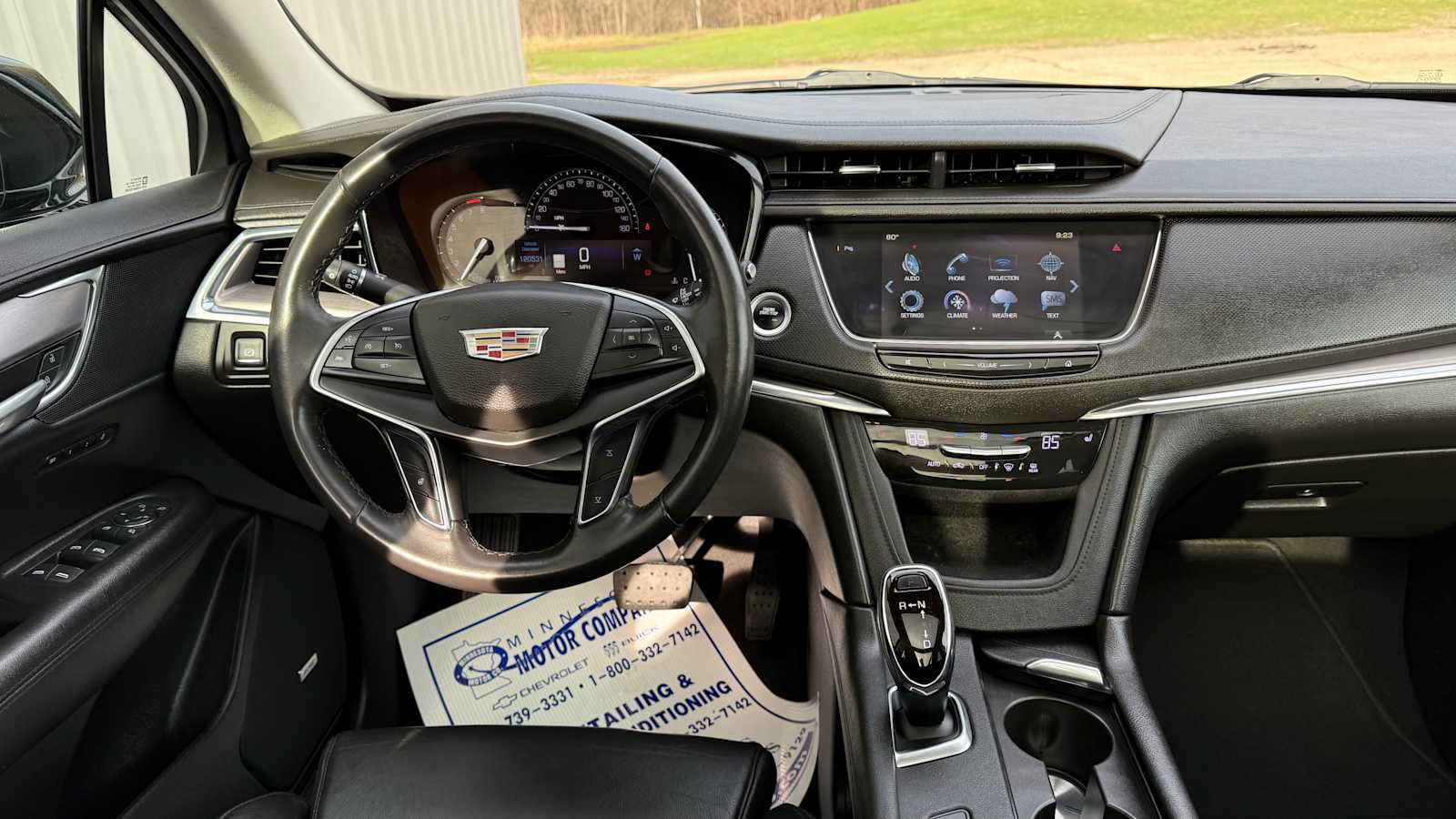 Used 2017 Cadillac XT5 Luxury FWD image 10