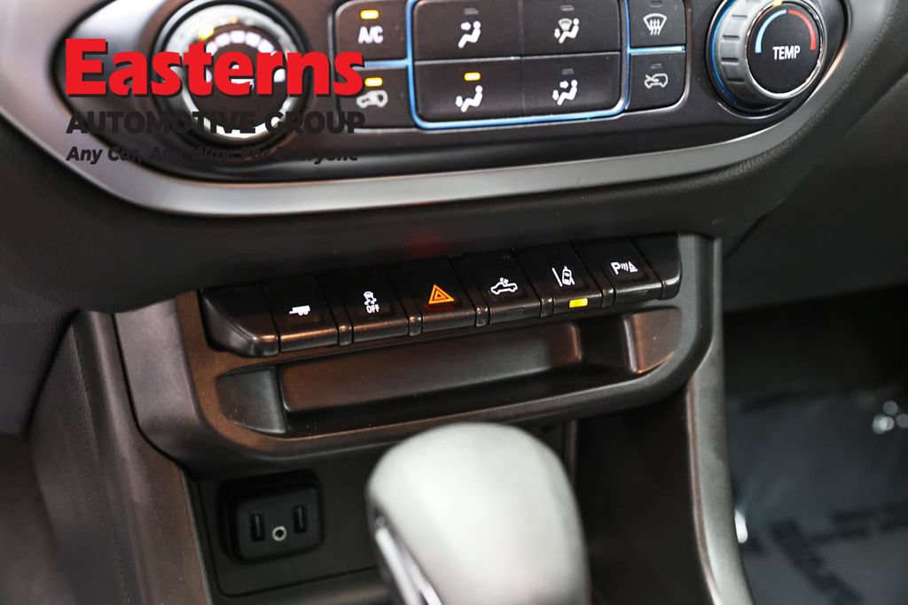 Used 2022 Chevrolet Colorado LT w/ Safety Package AWD/4WD image 21