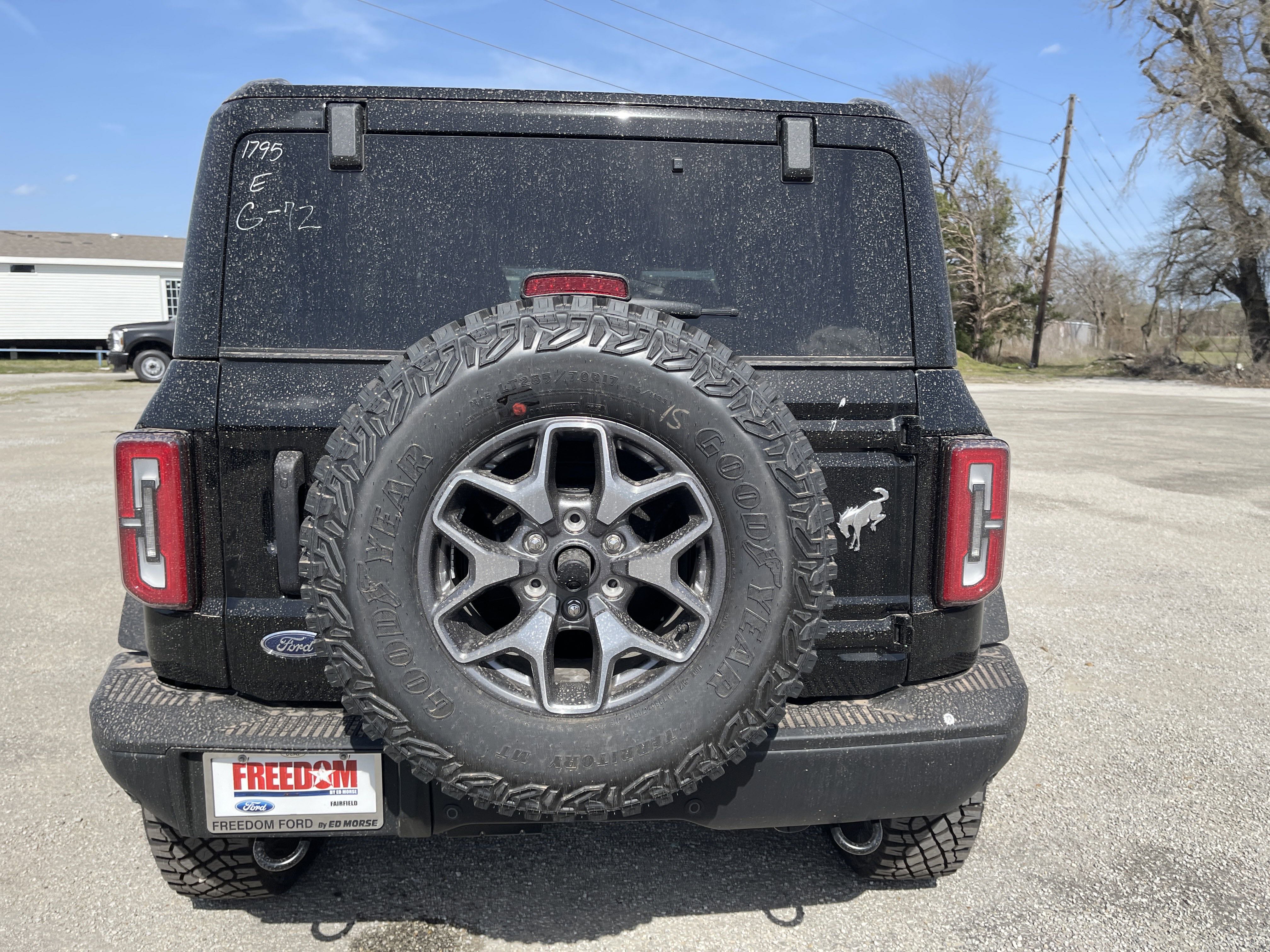 New 2025 Ford Bronco Badlands image 5