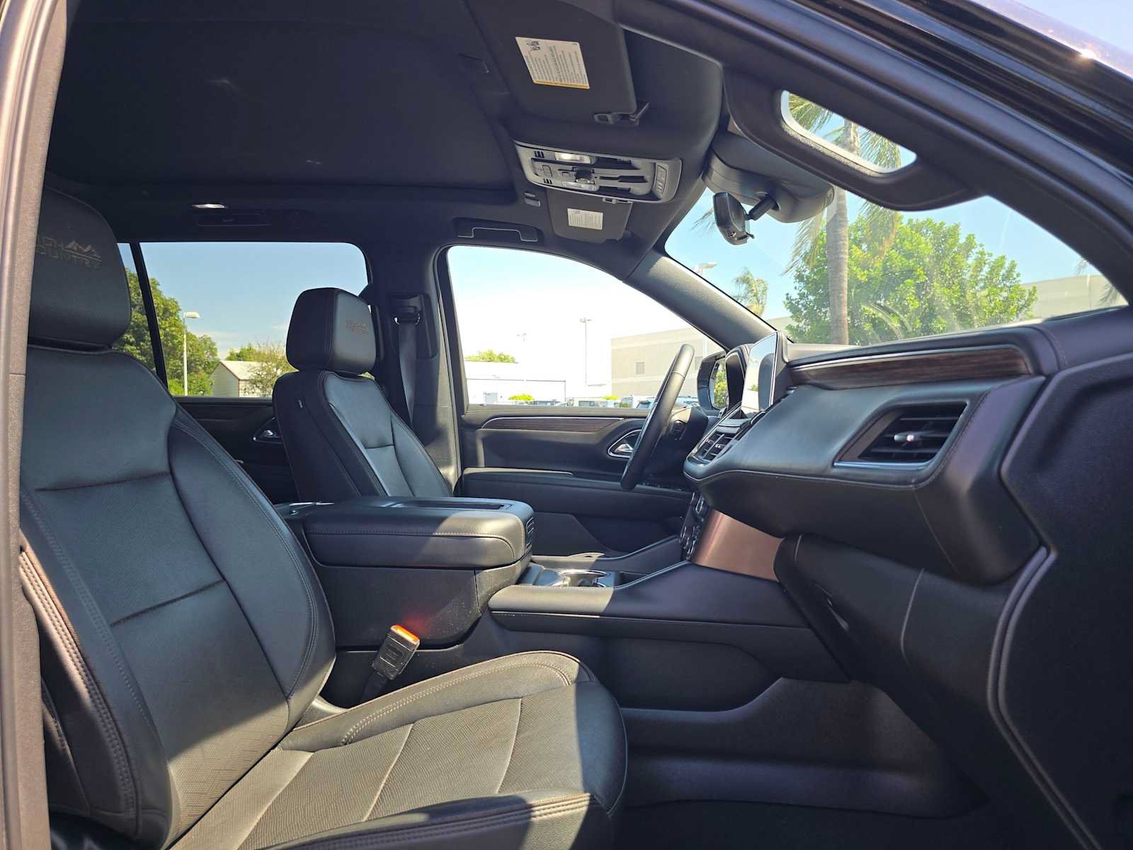 Used 2023 Chevrolet Suburban High Country w/ Max Trailering Package RWD image 10