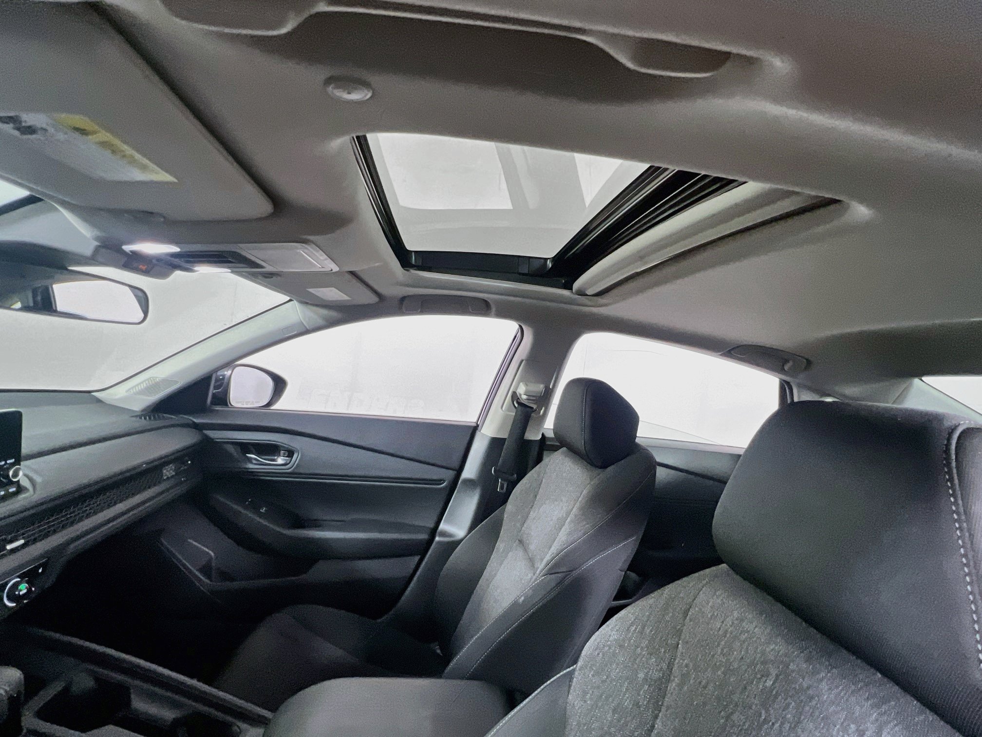 Used 2023 Honda Accord EX image 20