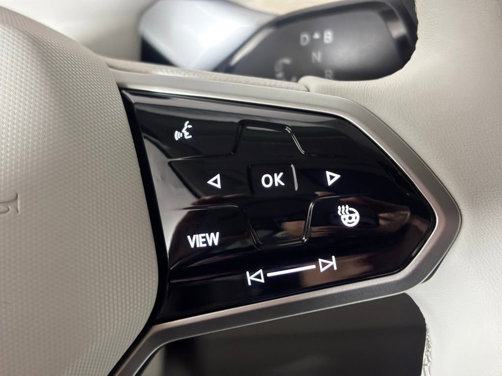 New 2025 Volkswagen ID. Buzz 1st Edition image 18