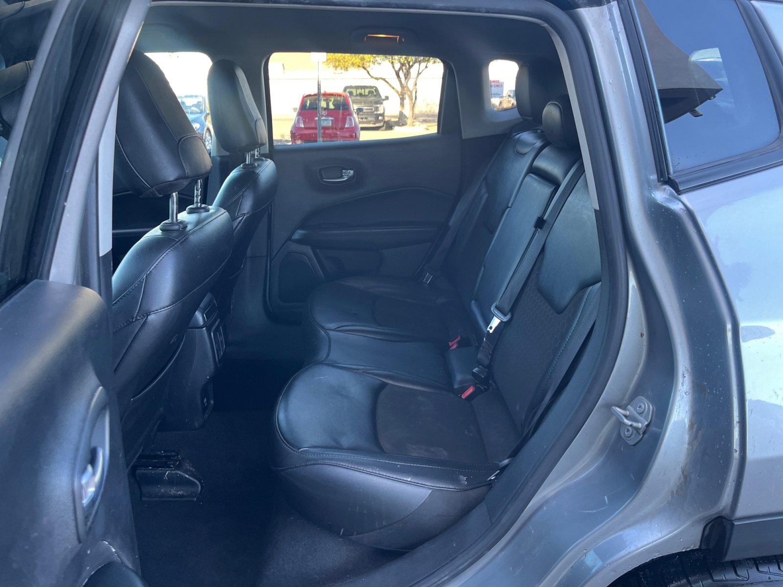 Used 2020 Jeep Compass Latitude image 17