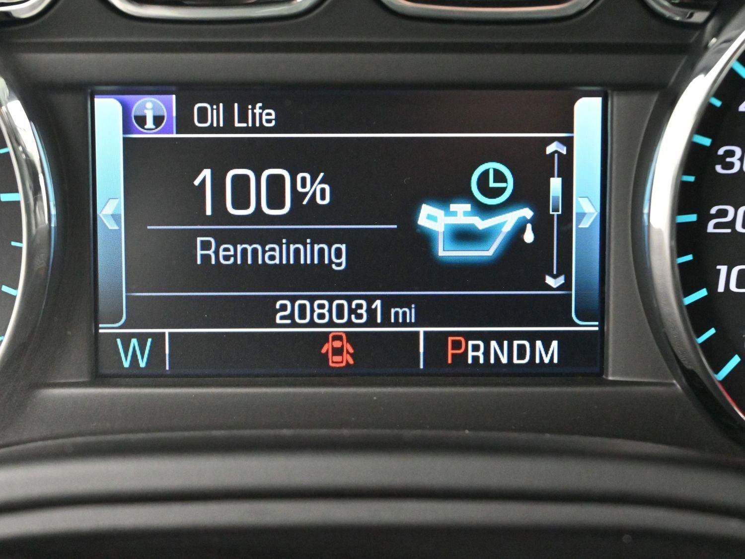 Used 2015 Chevrolet Suburban LT image 22