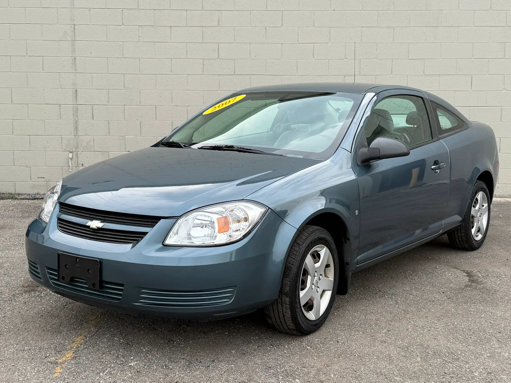 Used 2007 Chevrolet Cobalt LS FWD image 2