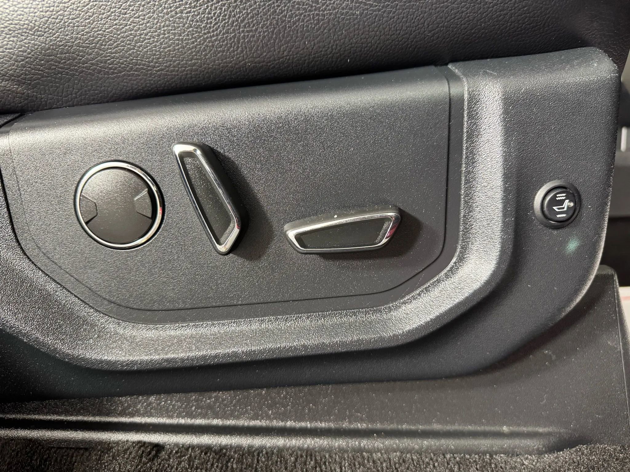 Used 2019 Ford Expedition XLT w/ Equipment Group 201A image 36