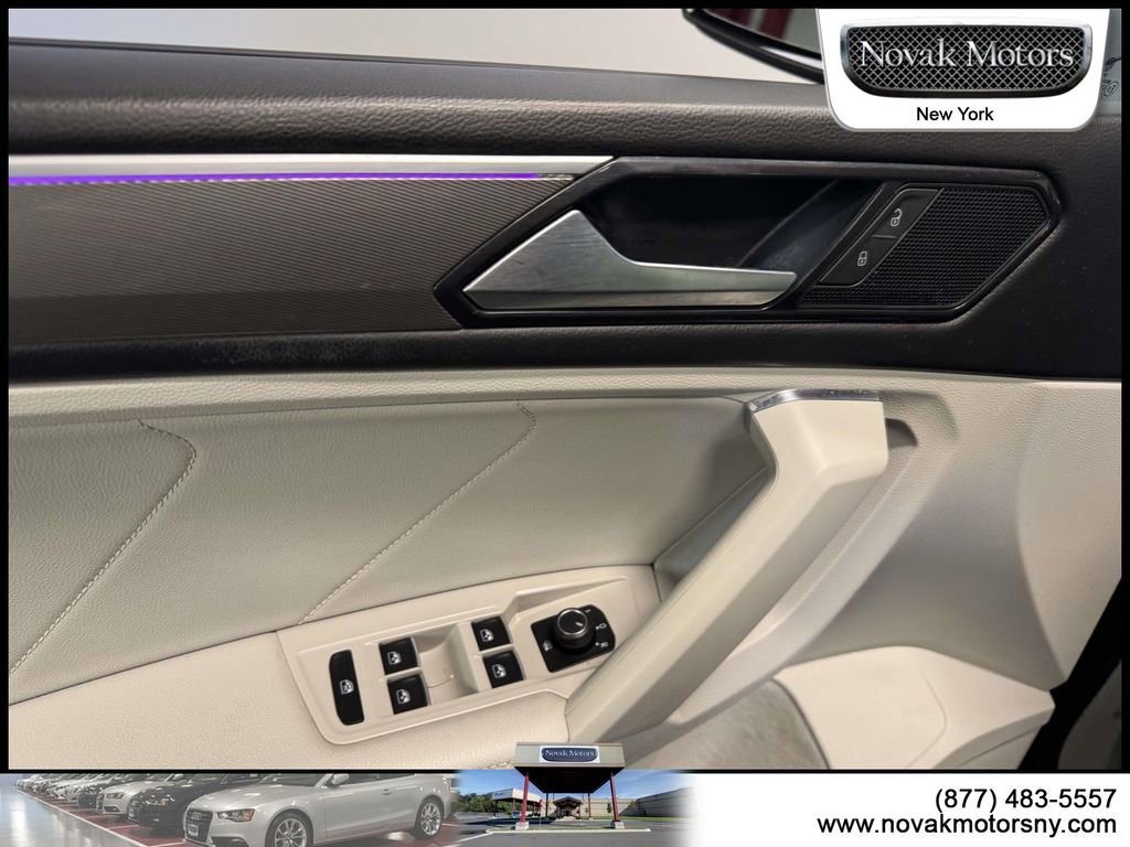 Used 2023 Volkswagen Tiguan SE R-Line image 14