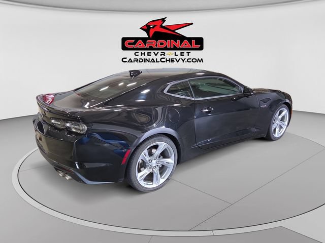 Used 2022 Chevrolet Camaro LT w/ RS Package RWD image 3
