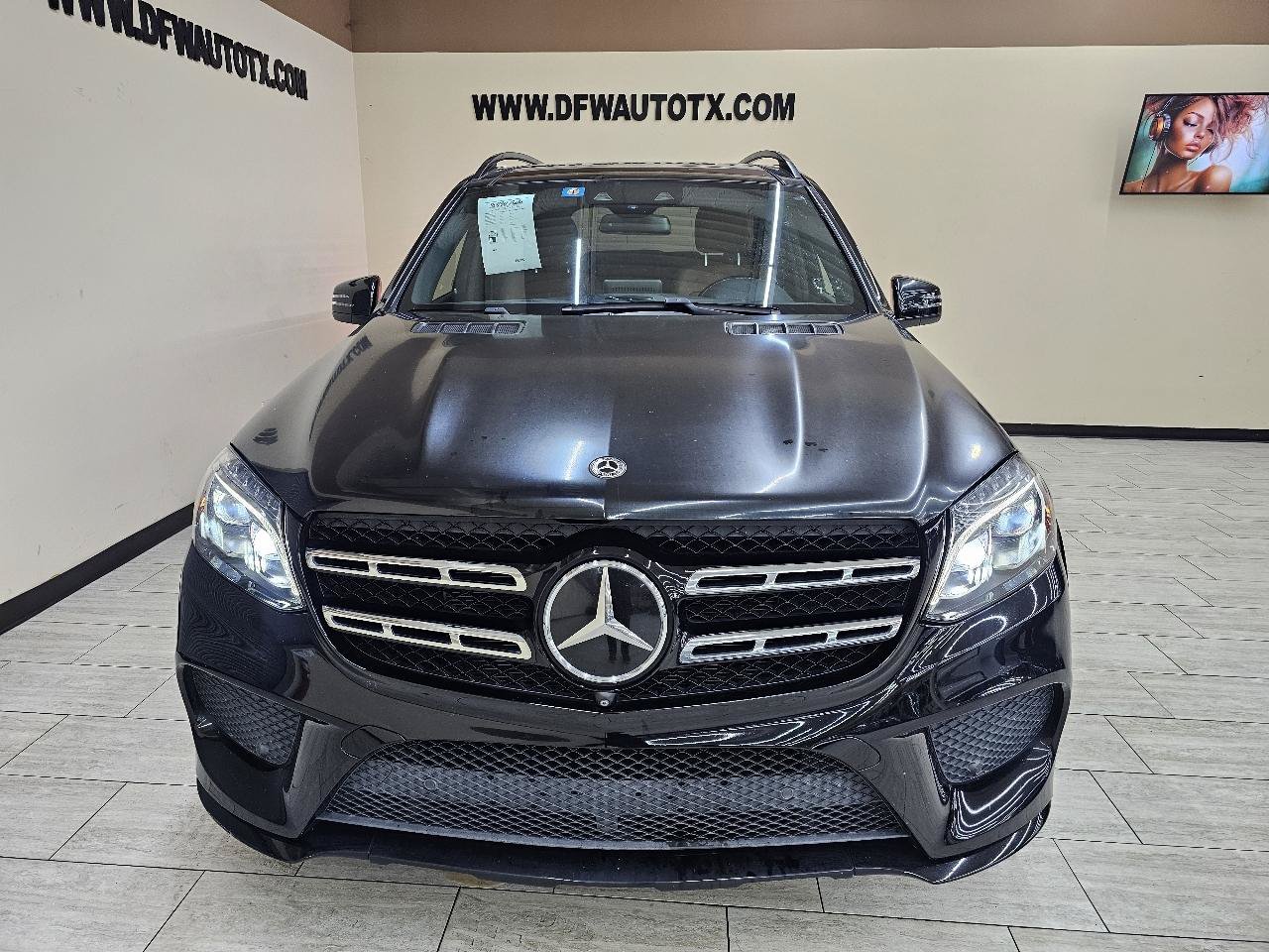 Used 2018 Mercedes-Benz GLS 550 4MATIC image 3