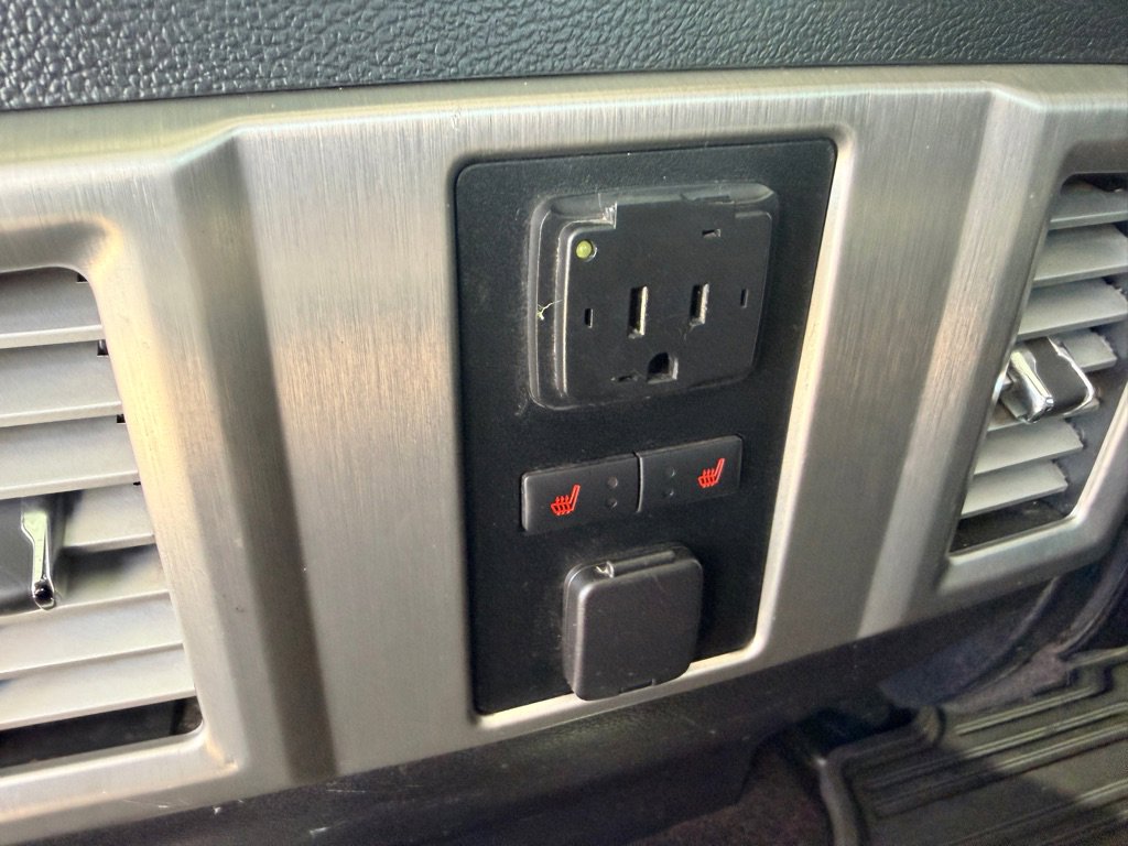 Used 2016 Ford F150 Platinum w/ Equipment Group 701A Luxury image 20