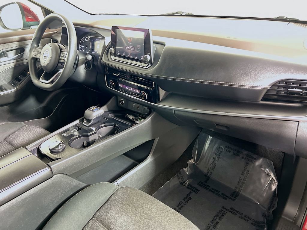 Used 2021 Nissan Rogue SV image 24