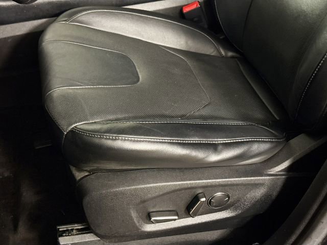 Used 2015 Ford Edge Titanium w/ Equipment Group 301A image 24