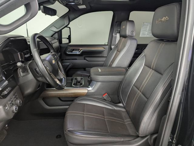 Used 2024 Chevrolet Silverado 2500 High Country w/ High Country Premium Package image 15