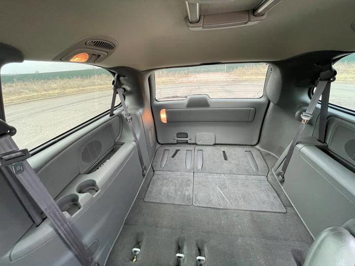 Used 2005 Dodge Grand Caravan SXT w/ Premium Group image 24