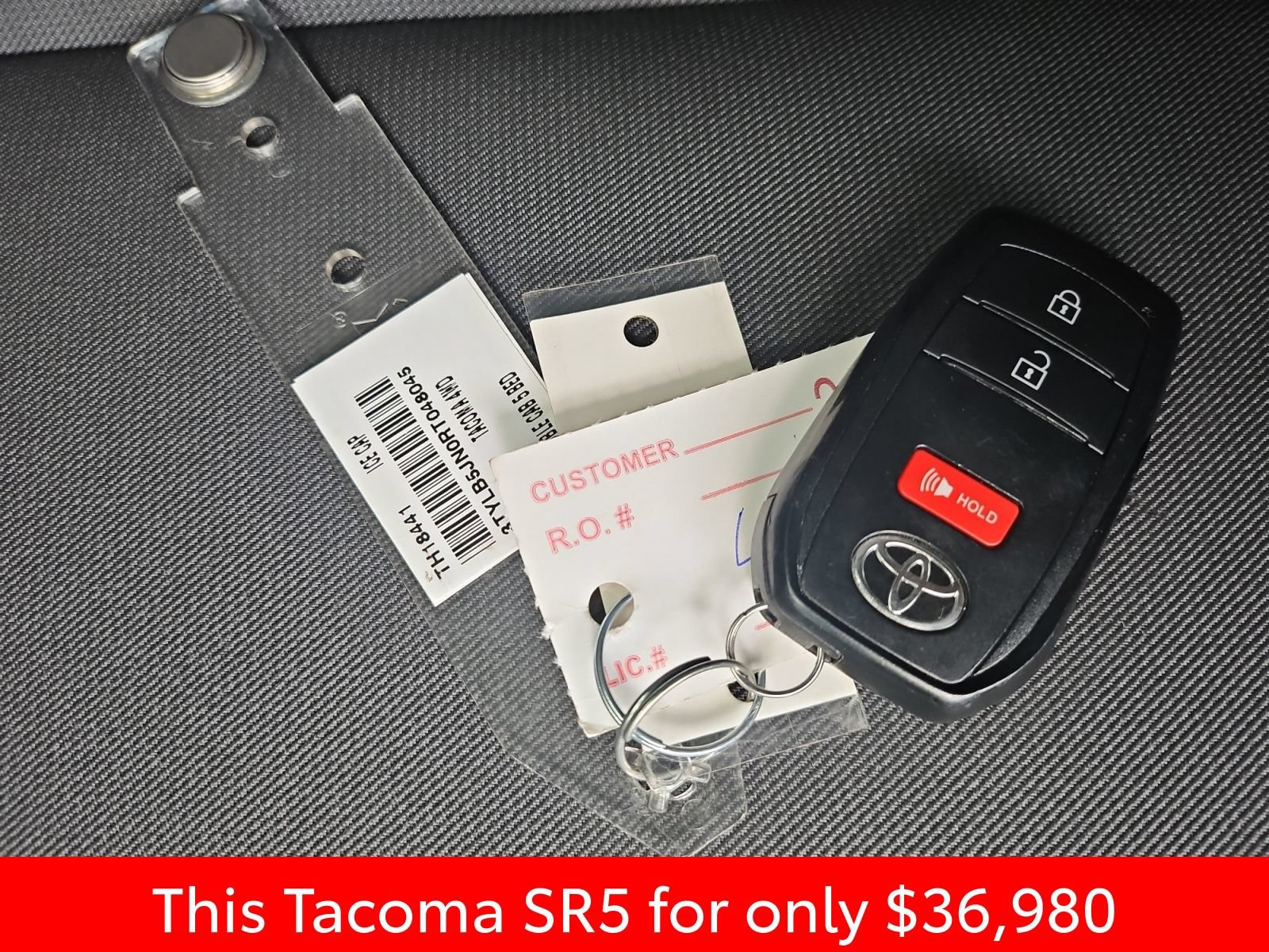 Used 2024 Toyota Tacoma SR5 AWD/4WD image 21