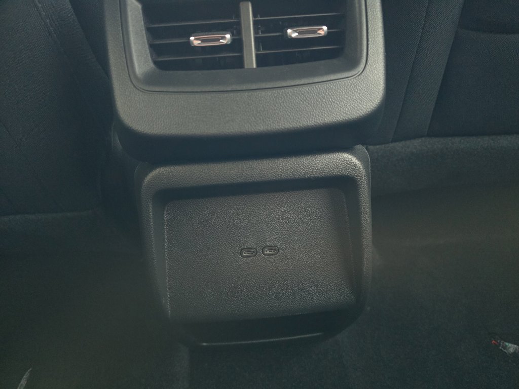 New 2026 Chevrolet Equinox EV LT image 19