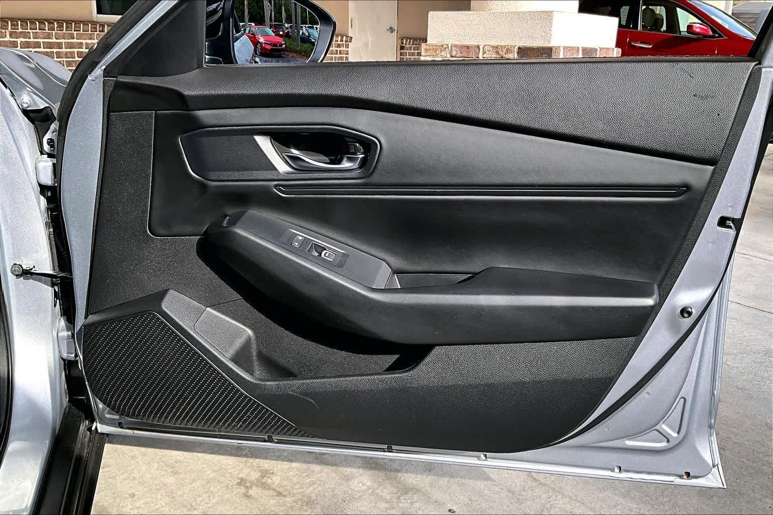 Used 2025 Honda Accord SE image 23