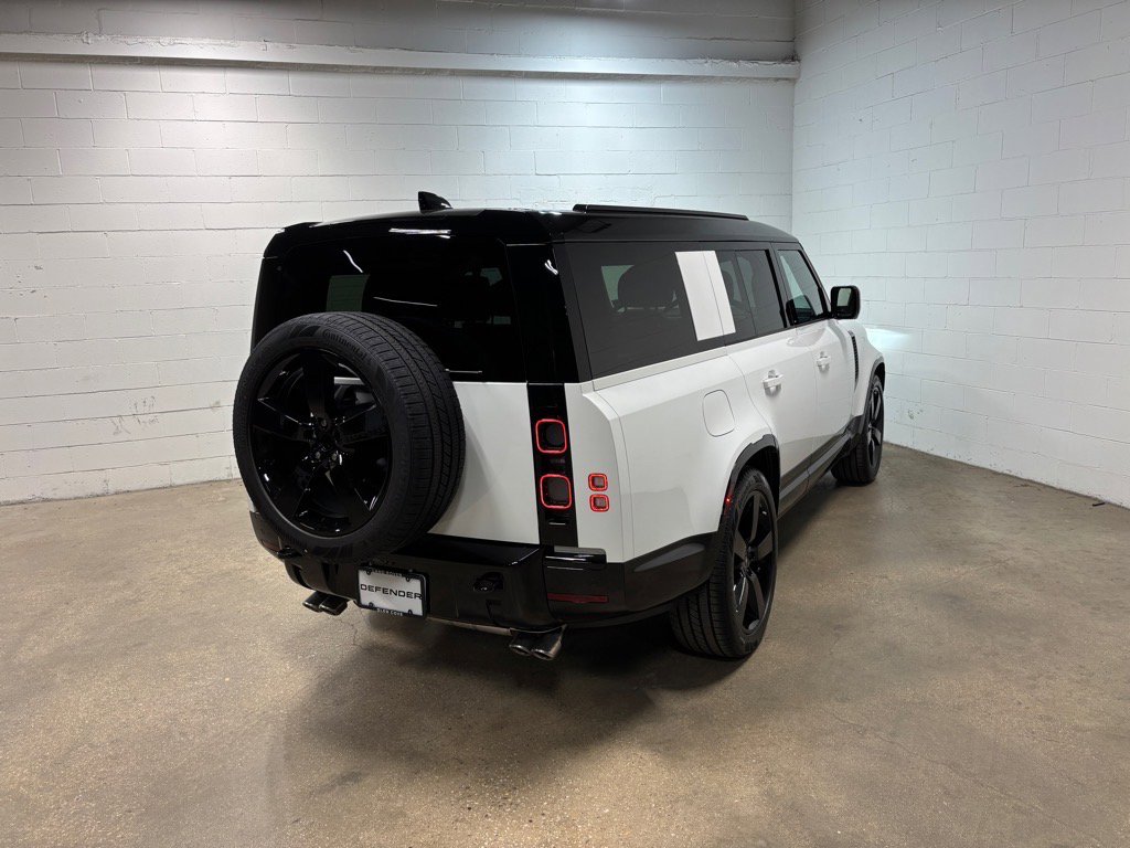 New 2025 Land Rover Defender 130 V8 AWD/4WD image 7