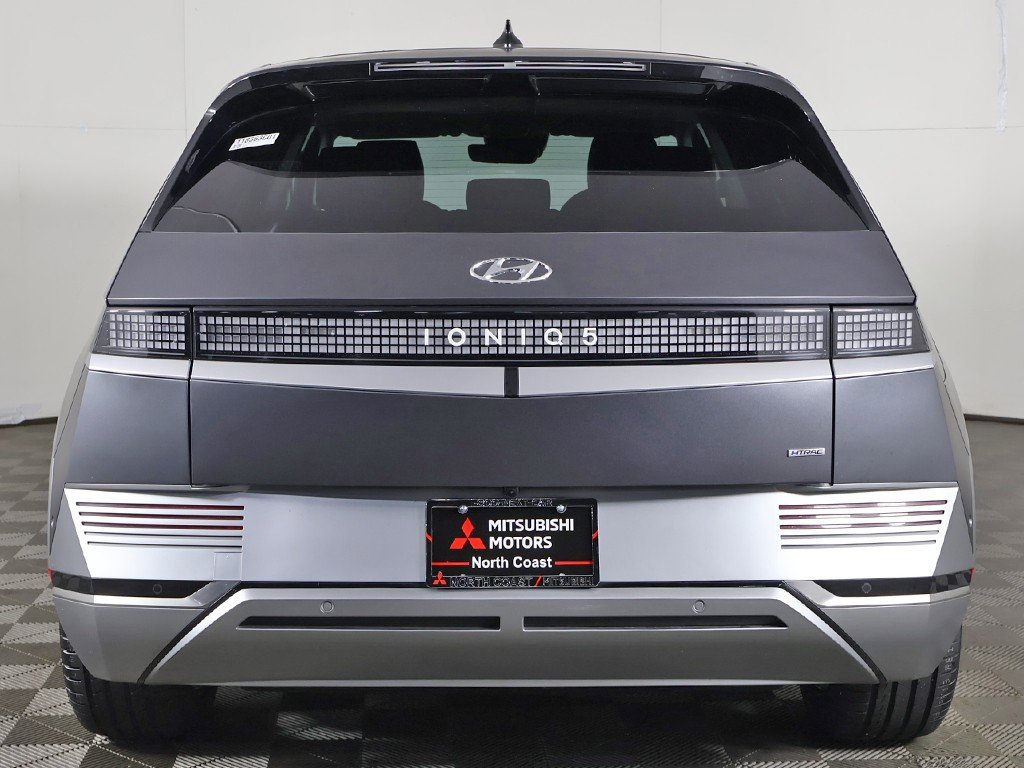 Used 2022 Hyundai Ioniq 5 Limited image 14