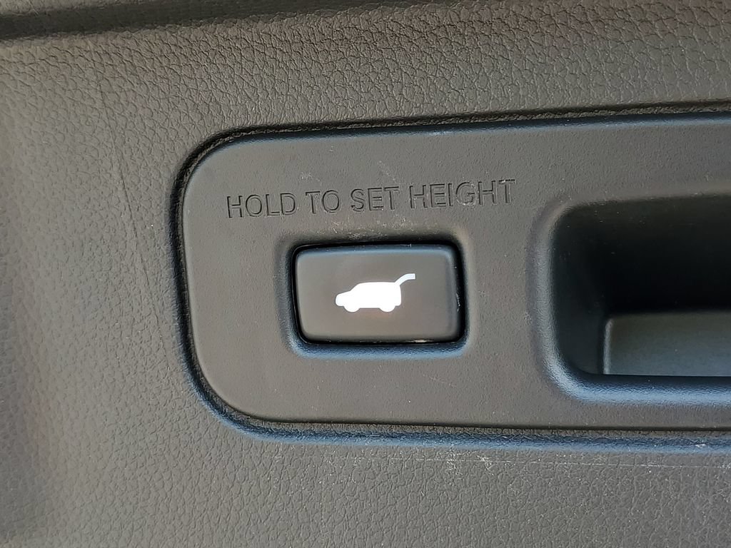 Certified 2025 Honda Pilot TrailSport image 10