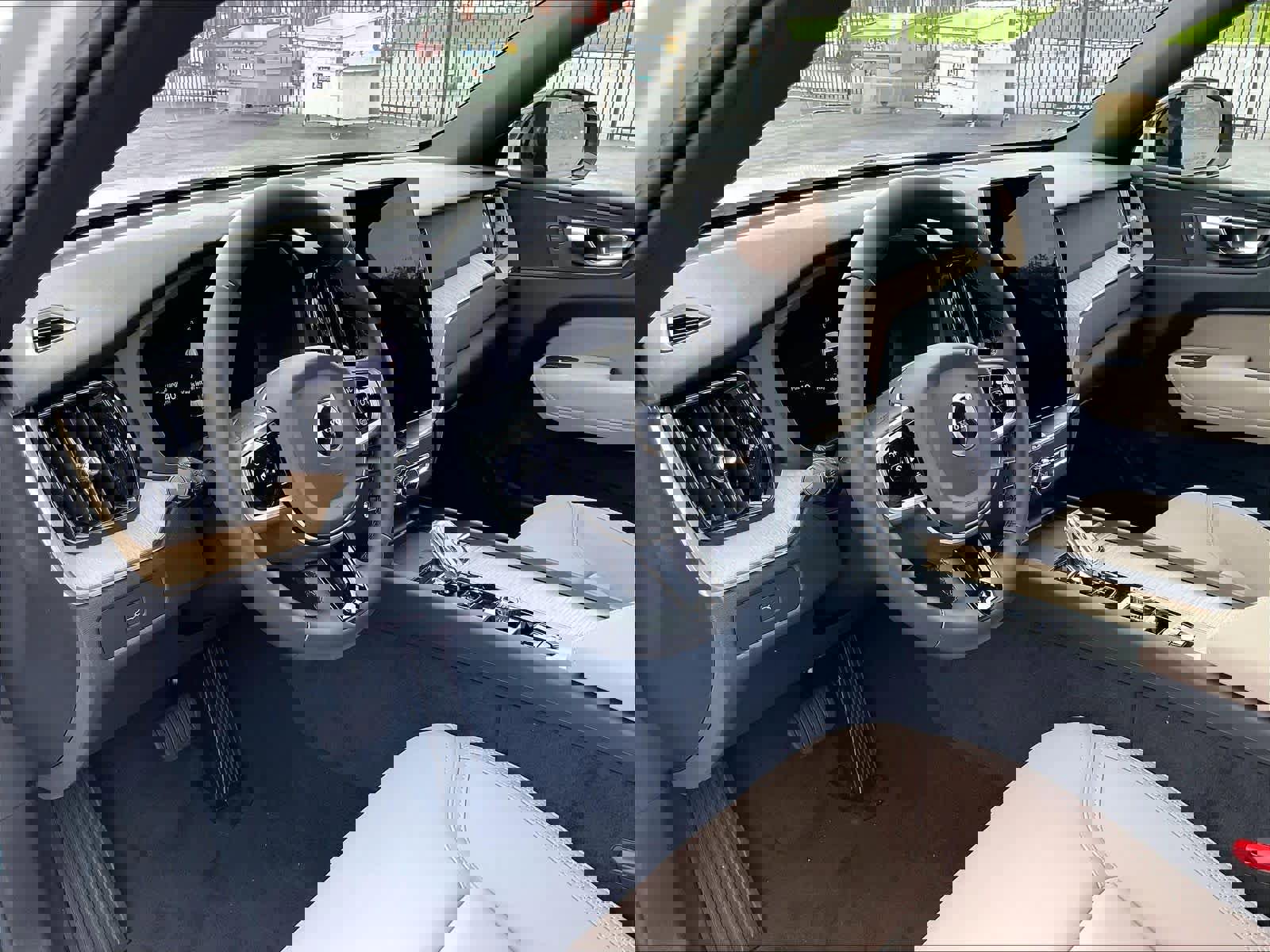 New 2026 Volvo XC60 B5 Plus w/ Protection Package Premier image 8