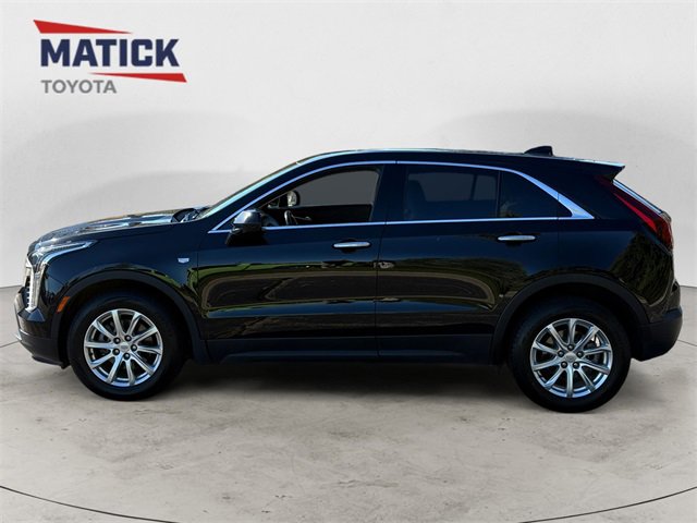 Used 2020 Cadillac XT4 Luxury w/ Cold Weather Package image 4