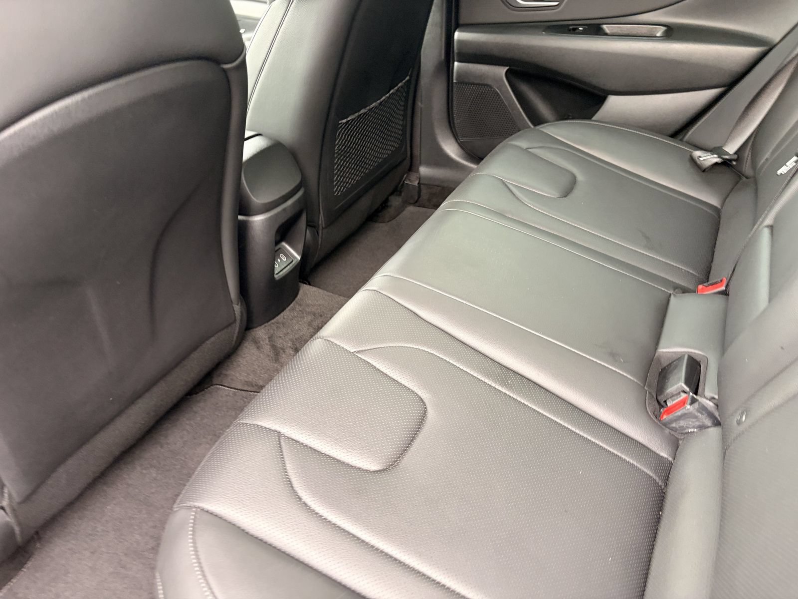 Used 2025 Hyundai Elantra Limited FWD image 14