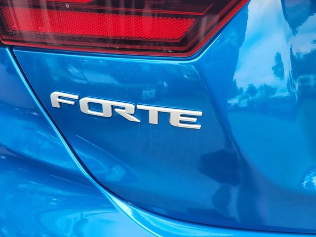 Used 2023 Kia Forte GT-Line w/ GT-Line Premium Package FWD image 7