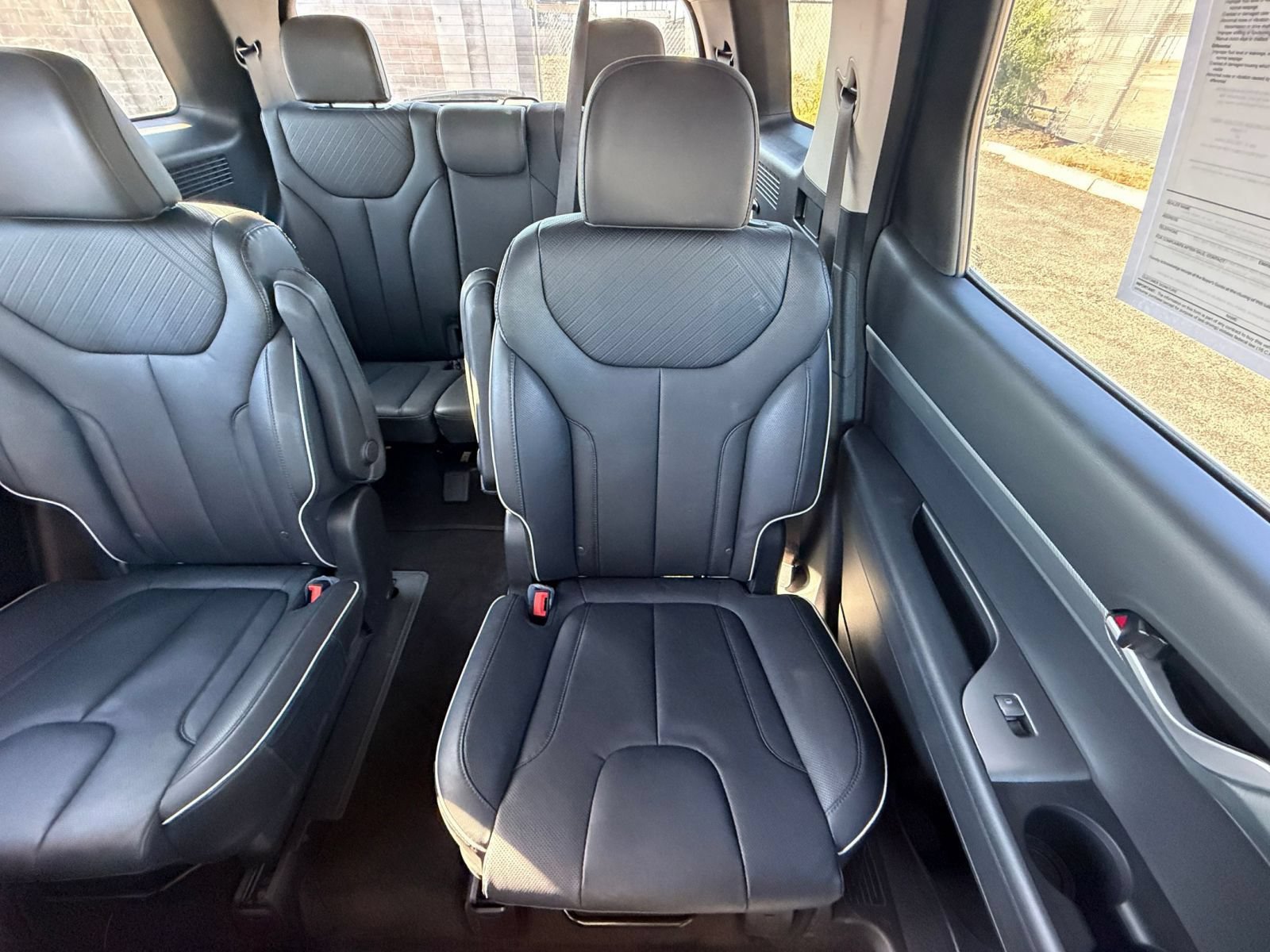 Used 2025 Hyundai Palisade SEL FWD image 40