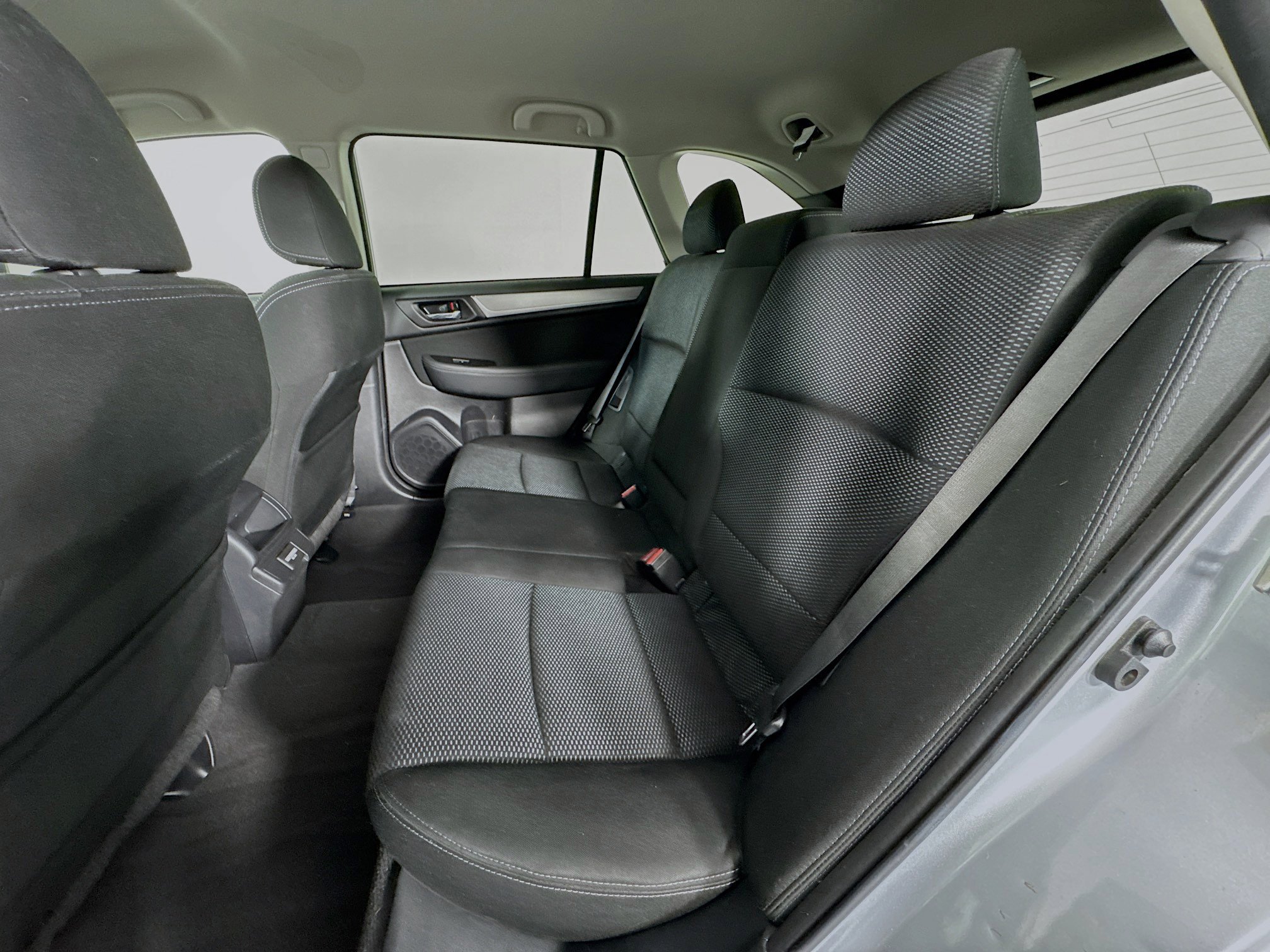 Used 2018 Subaru Outback 2.5i Premium image 23