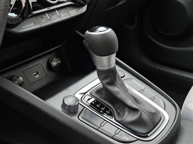 Used 2023 Hyundai Kona SEL image 11