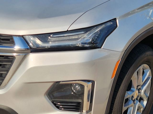 Used 2022 Chevrolet Traverse LS image 8