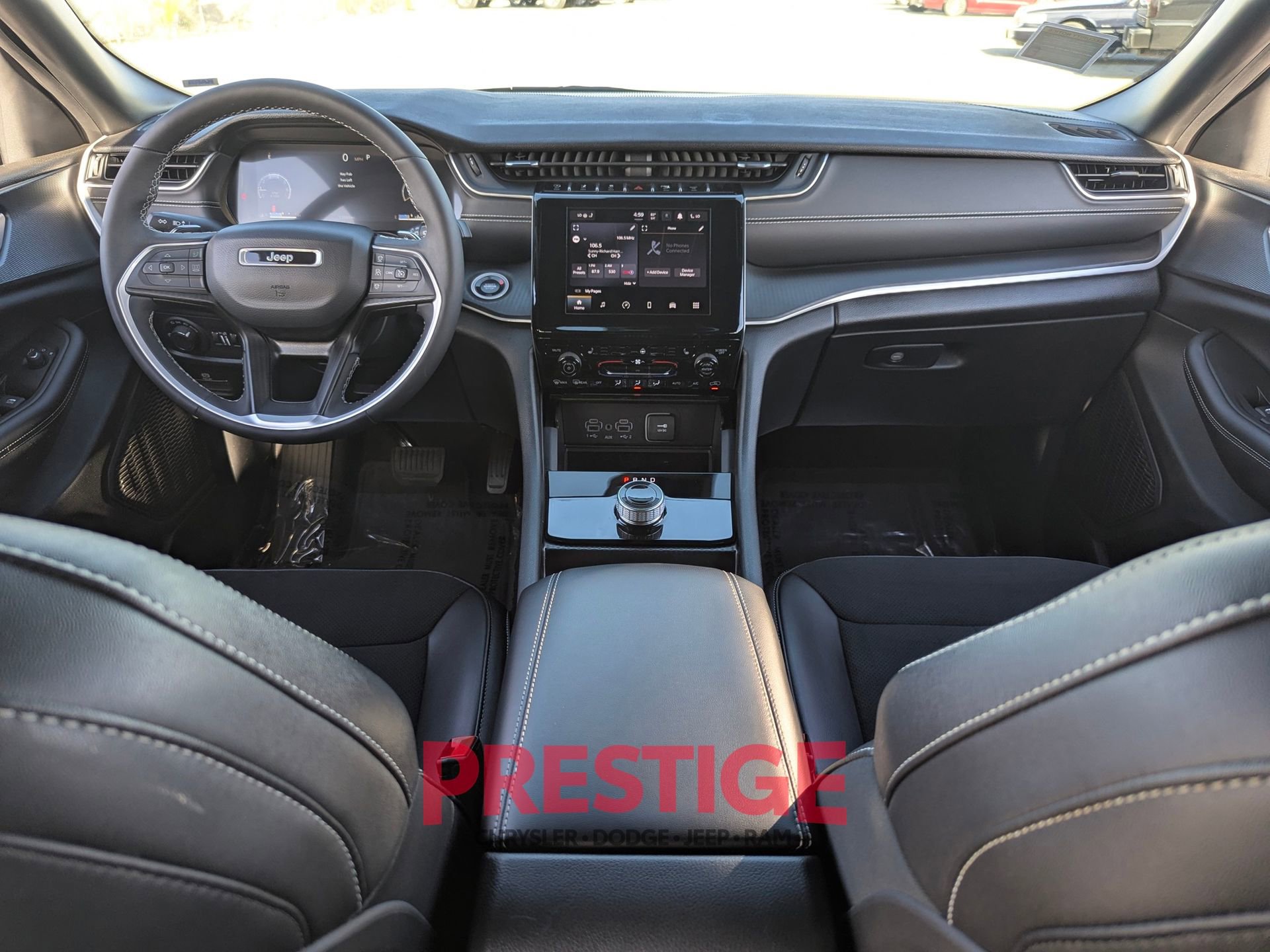 Used 2024 Jeep Grand Cherokee L Altitude image 32