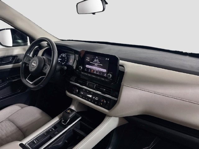 Used 2024 Nissan Pathfinder SV FWD image 29