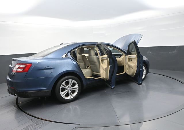Used 2018 Ford Taurus SEL image 44
