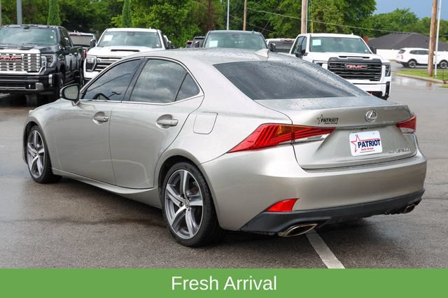 Used 2018 Lexus IS 300 AWD w/ Comfort Package image 5
