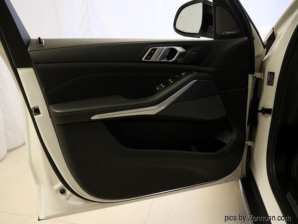 Used 2023 BMW X5 xDrive40i w/ Premium Package image 28