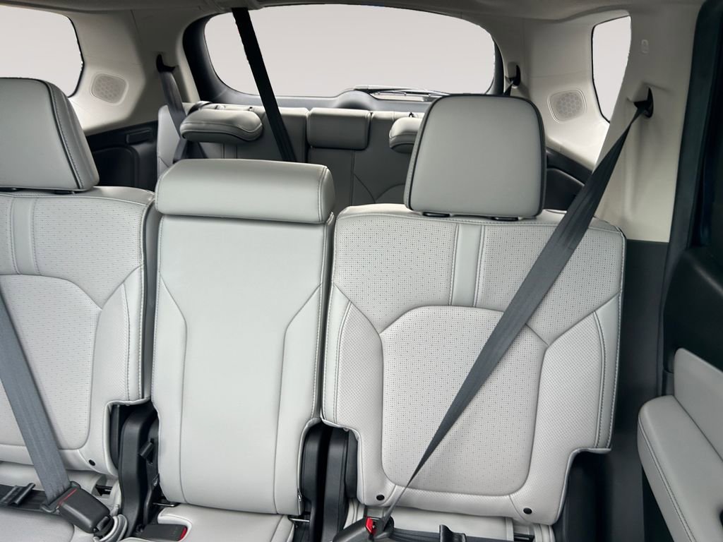 Certified 2024 Honda Pilot Elite image 13